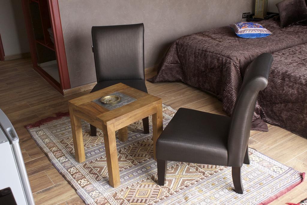 Hotel Collier De La Colombe Meknès Habitación foto