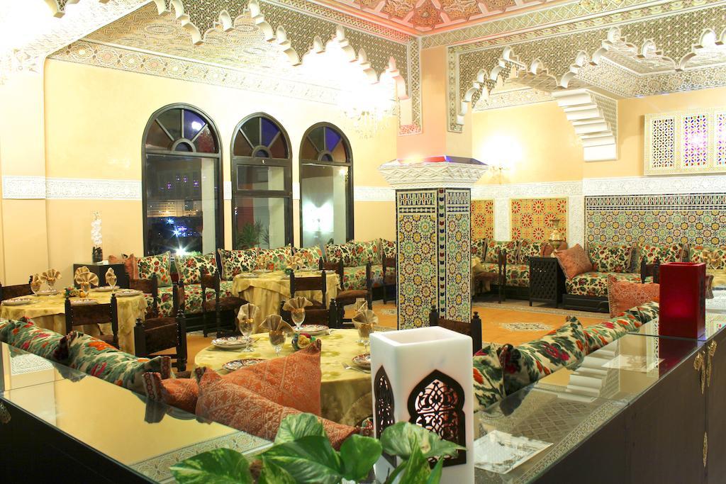 Hotel Collier De La Colombe Meknès Exterior foto