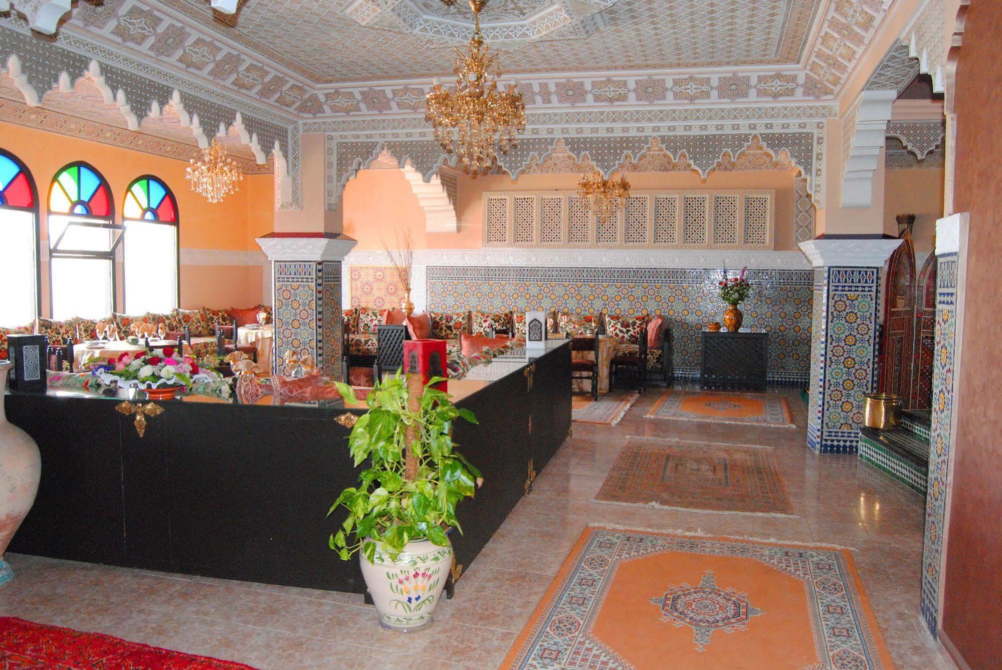 Hotel Collier De La Colombe Meknès Exterior foto